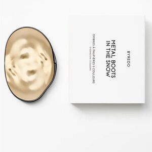 Byredo Metal Boots in the Snow Eyeshadow Palette - White and Black